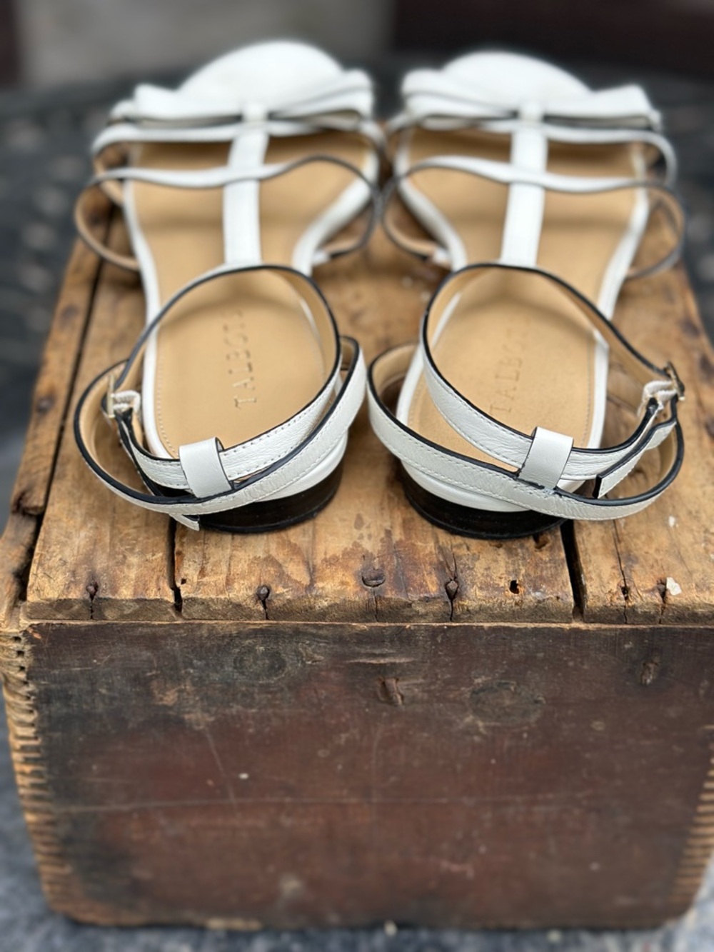 Talbots Bow Accent Flat Sandals White Strappy Summer Shoes - Picture 5 of 12